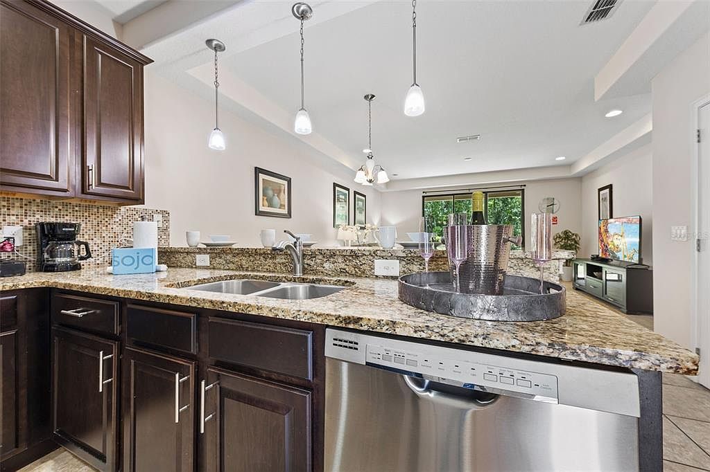 8153 Roseville Blvd Davenport, FL 33896 - Thumbnail 5