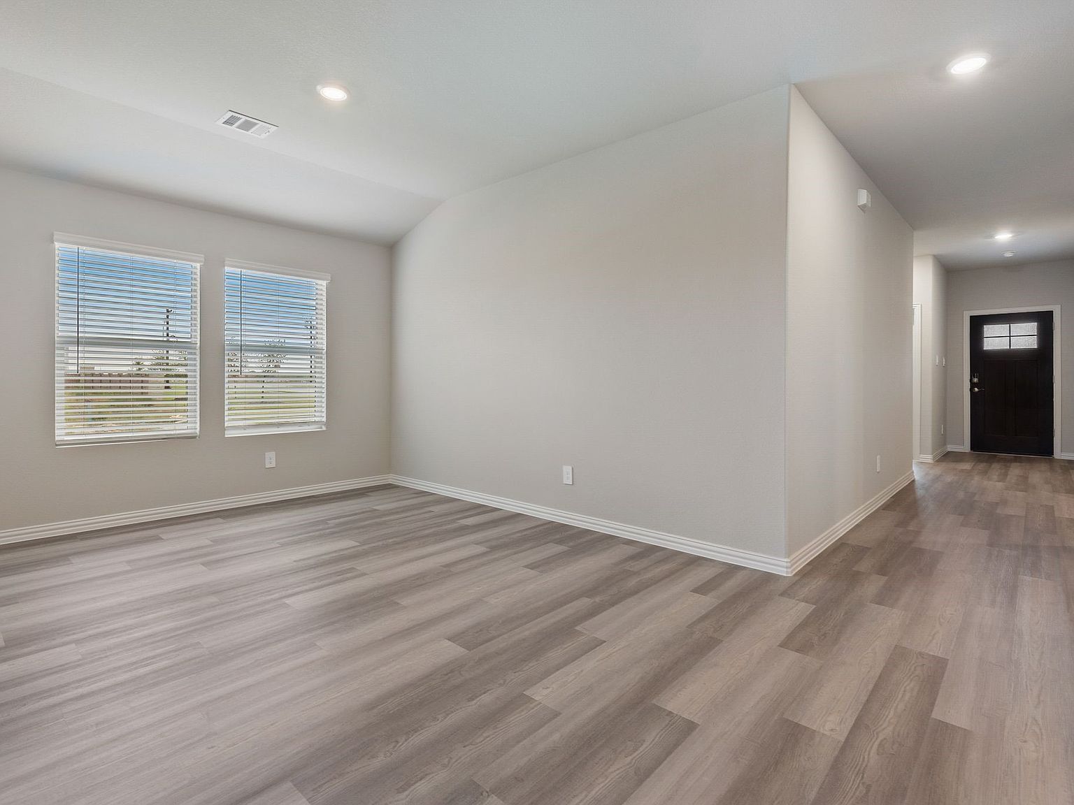 225 Sugarlands Dr Greenville, TX 75402 - Thumbnail 5