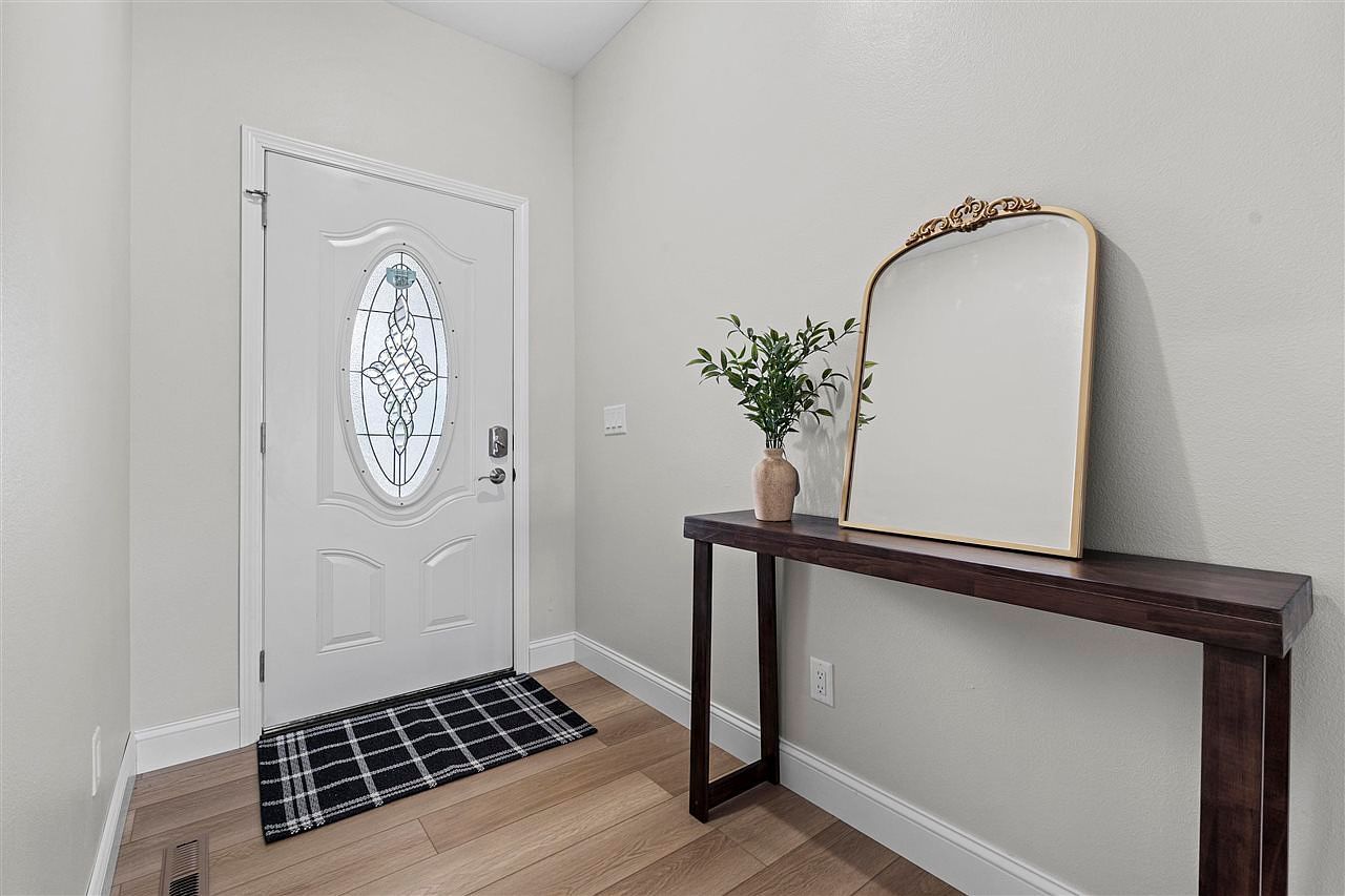 2416 Kestrel Dr SE Cedar Rapids, IA 52403 - Thumbnail 5