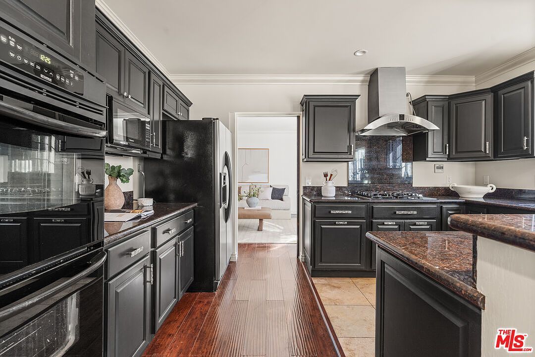 3745 Veteran Ave Los Angeles, CA 90034 - Thumbnail 5