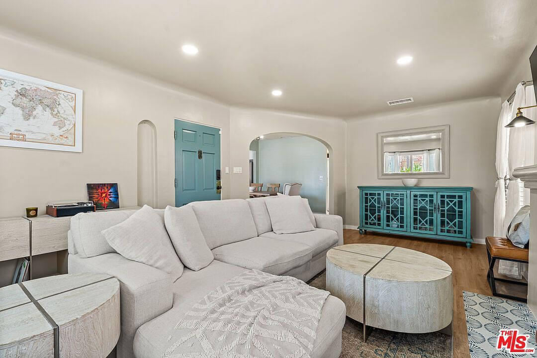 8229 S Mariposa Ave Los Angeles, CA 90044 - Thumbnail 5