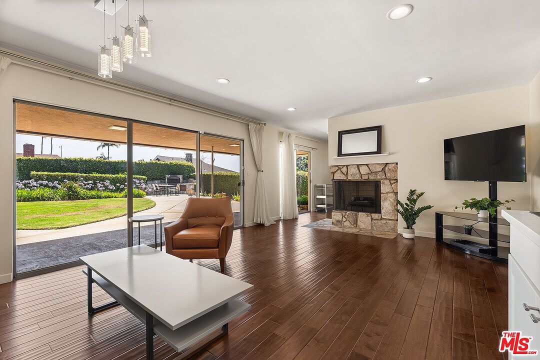 5124 S Corning Ave Los Angeles, CA 90056 - Thumbnail 5