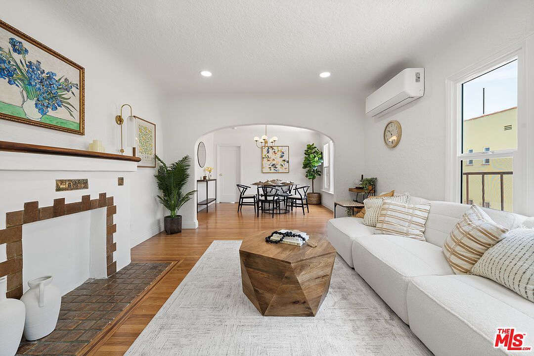 2941 S Redondo Blvd Los Angeles, CA 90016 - Thumbnail 5