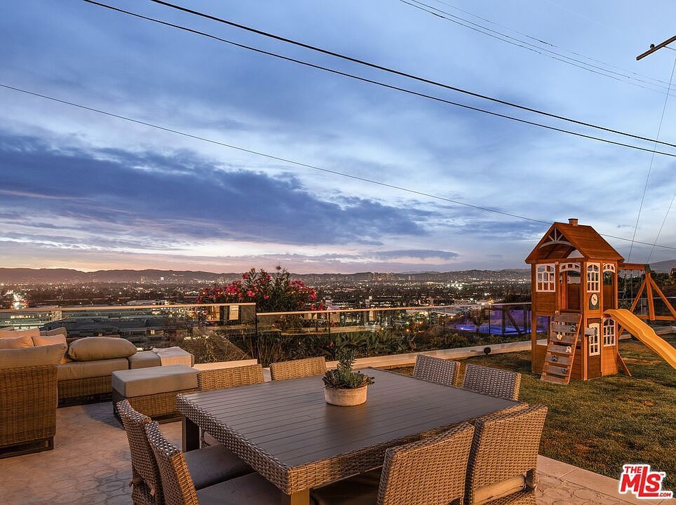 7427 Henefer Ave Los Angeles, CA 90045 - Thumbnail 5