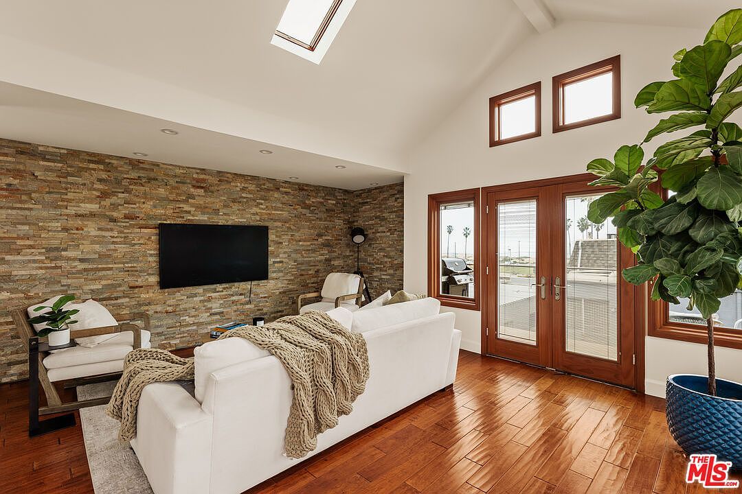 6644 Vista Del Mar Playa Del Rey, CA 90293 - Thumbnail 5