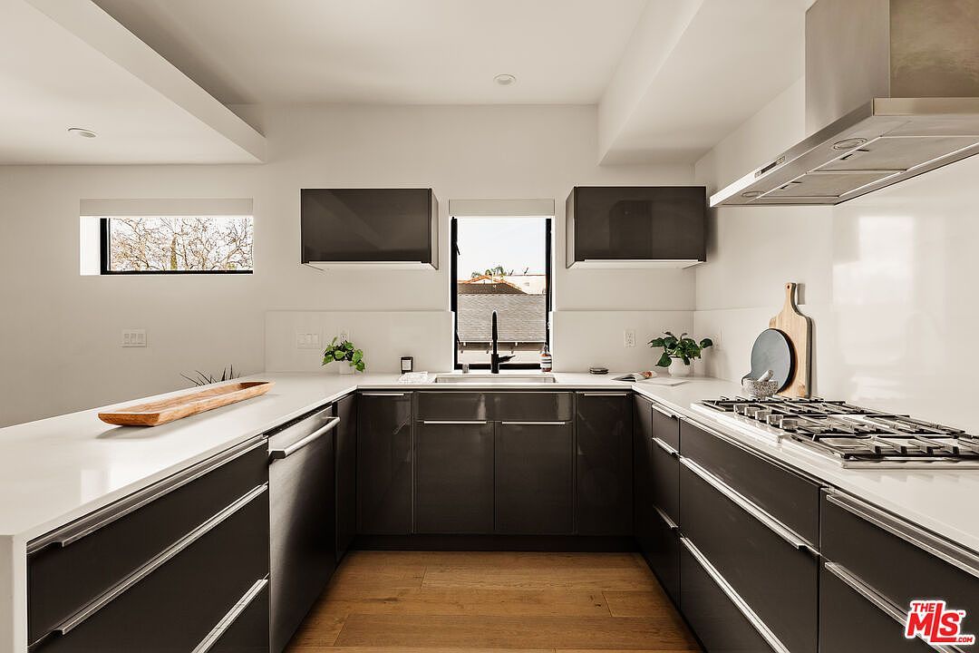 820 N Formosa Ave Los Angeles, CA 90046 - Thumbnail 5