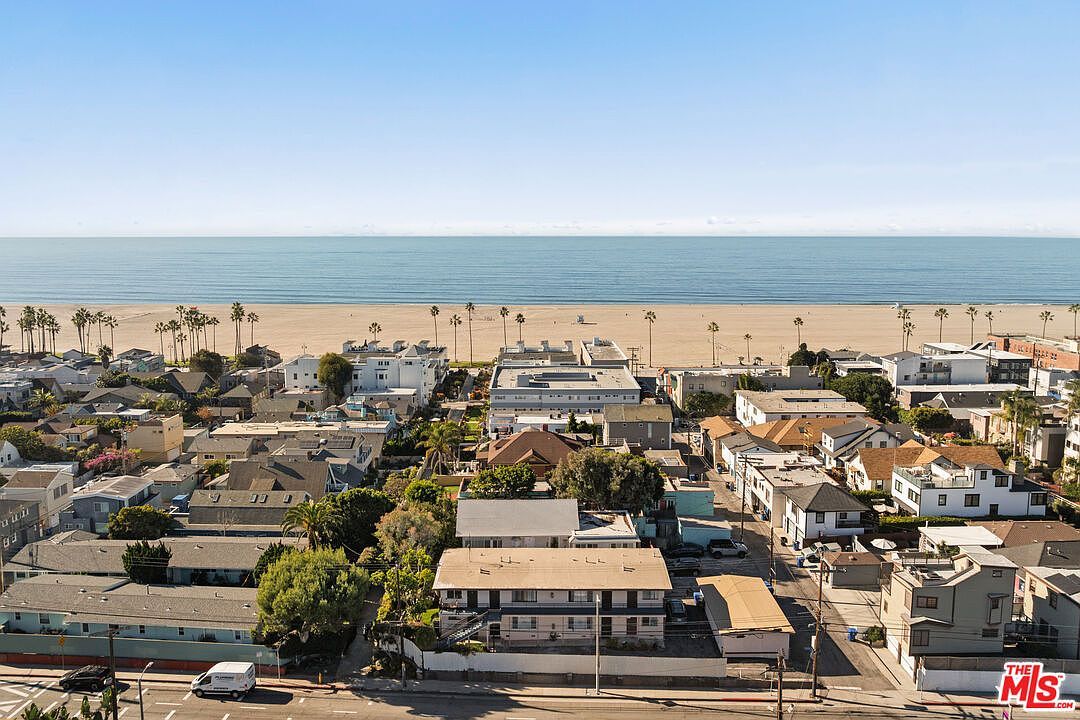 51 Thornton Ave Venice, CA 90291 - Thumbnail 5