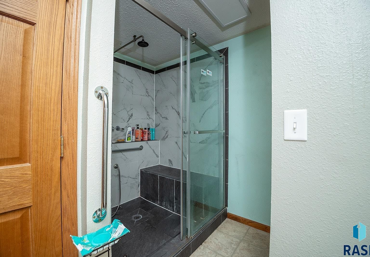 6102 Dakota Dr Madison, SD 57042 - Thumbnail 5