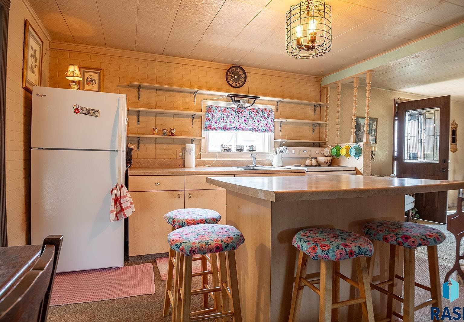 402 E 1st St Marion, SD 57043 - Thumbnail 5