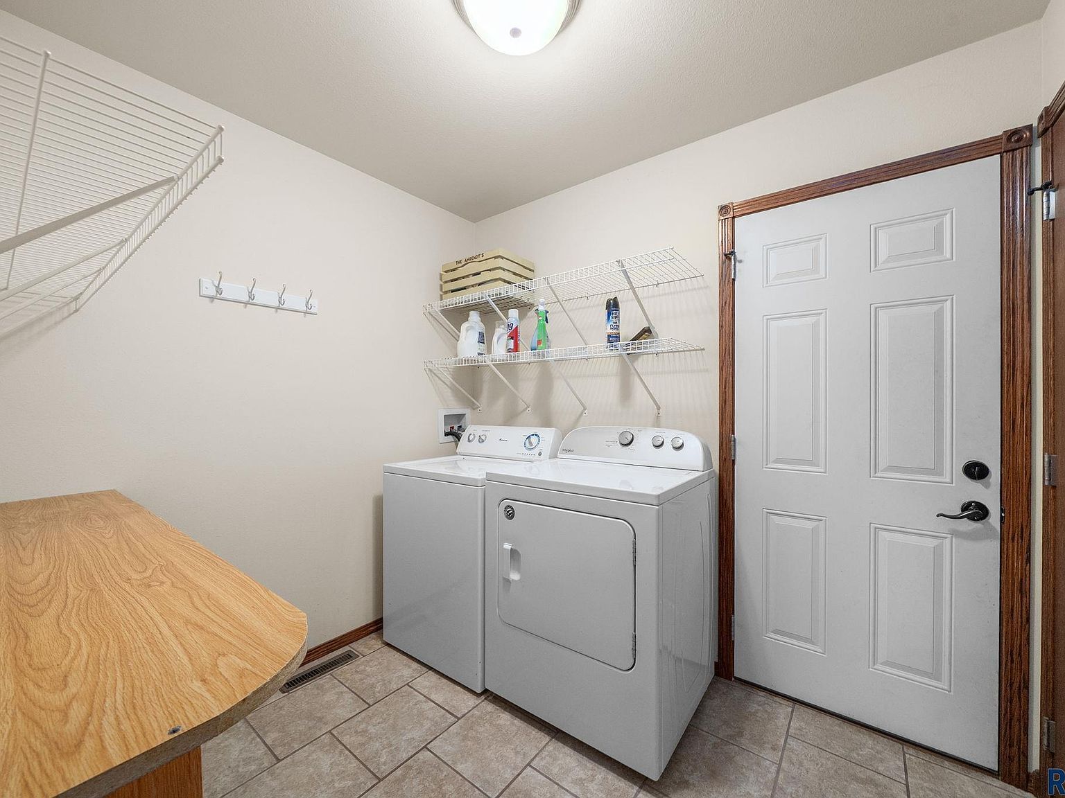 102 Round Lake Hills Dr Wentworth, SD 57075 - Thumbnail 5