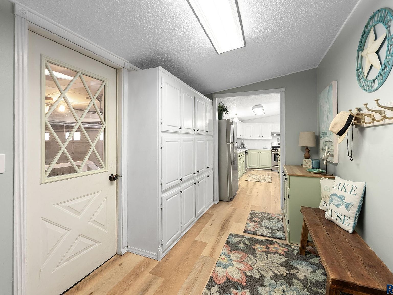 6132 Dakota Ave Madison, SD 57042 - Thumbnail 5
