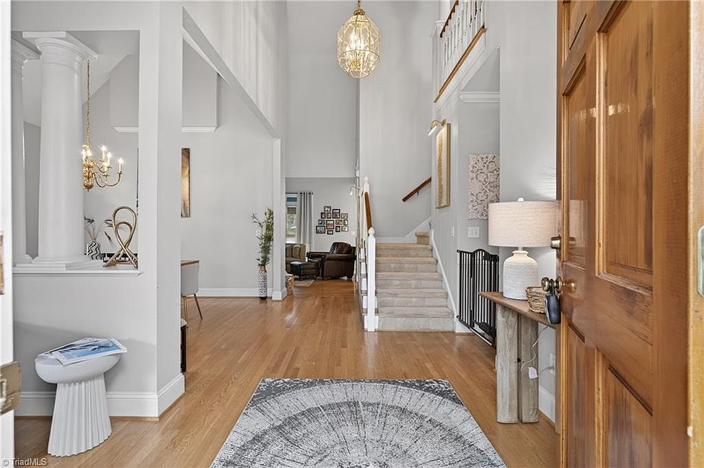 3205 Timberoak Ct Greensboro, NC 27410 - Thumbnail 5