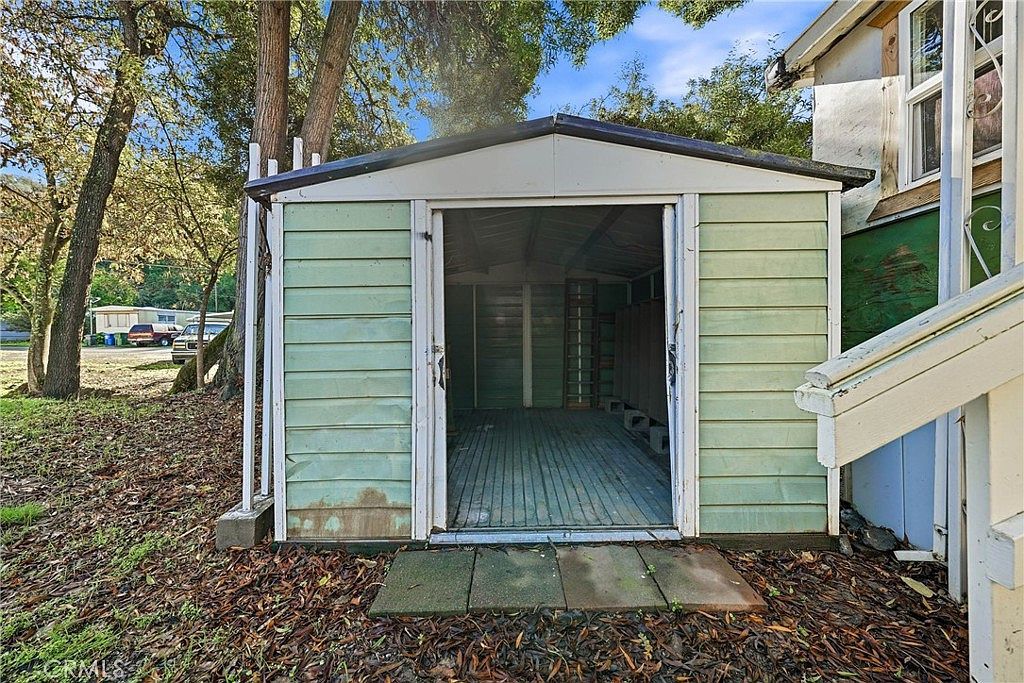 3630 Country Club Dr SPC 58 Lucerne, CA 95458 - Thumbnail 5