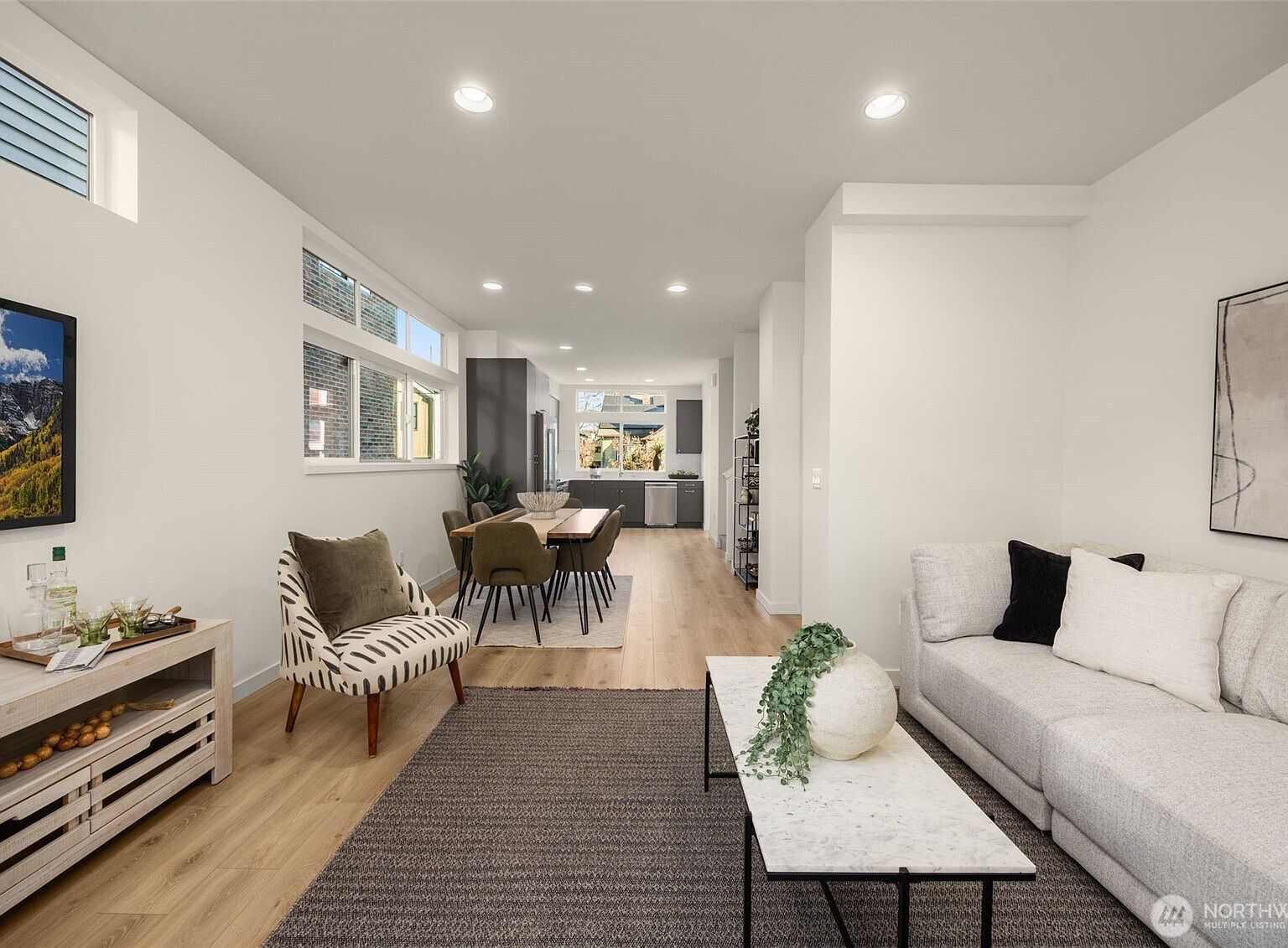 8327 B 12th Ave NW Seattle, WA 98117 - Thumbnail 5