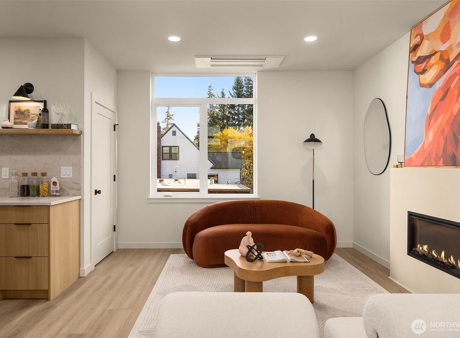 14033 Densmore Ave N Seattle, WA 98133 - Thumbnail 5