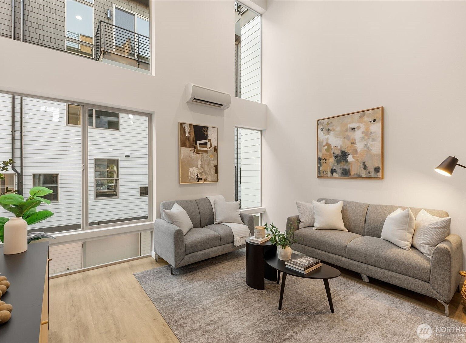 4420 Midvale Ave N Seattle, WA 98103 - Thumbnail 5