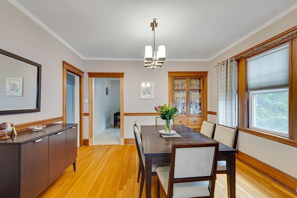 95 Landseer St Floor 2 West Roxbury, MA 02132 - Thumbnail 5