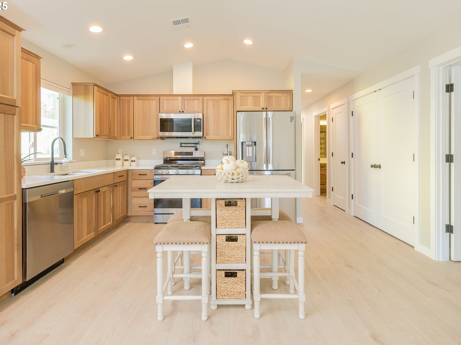 1265 Avenue D Seaside, OR 97138 - Thumbnail 5