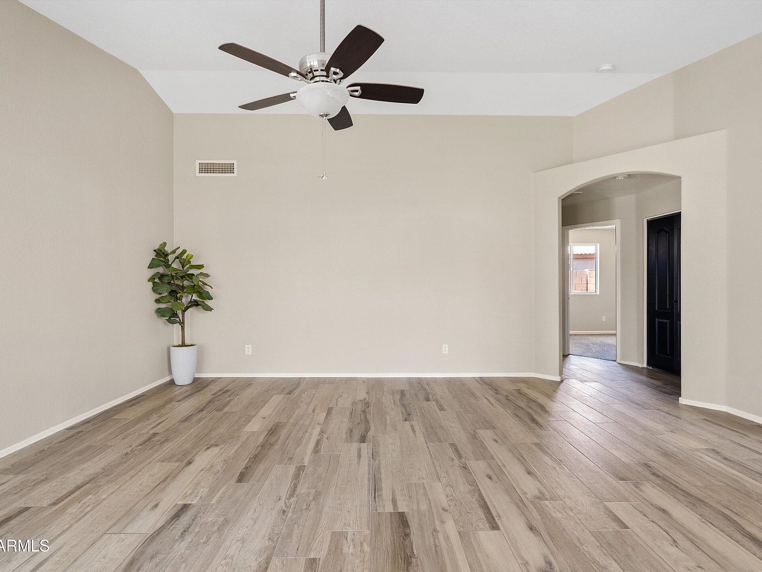 545 S Ash St Gilbert, AZ 85233 - Thumbnail 5