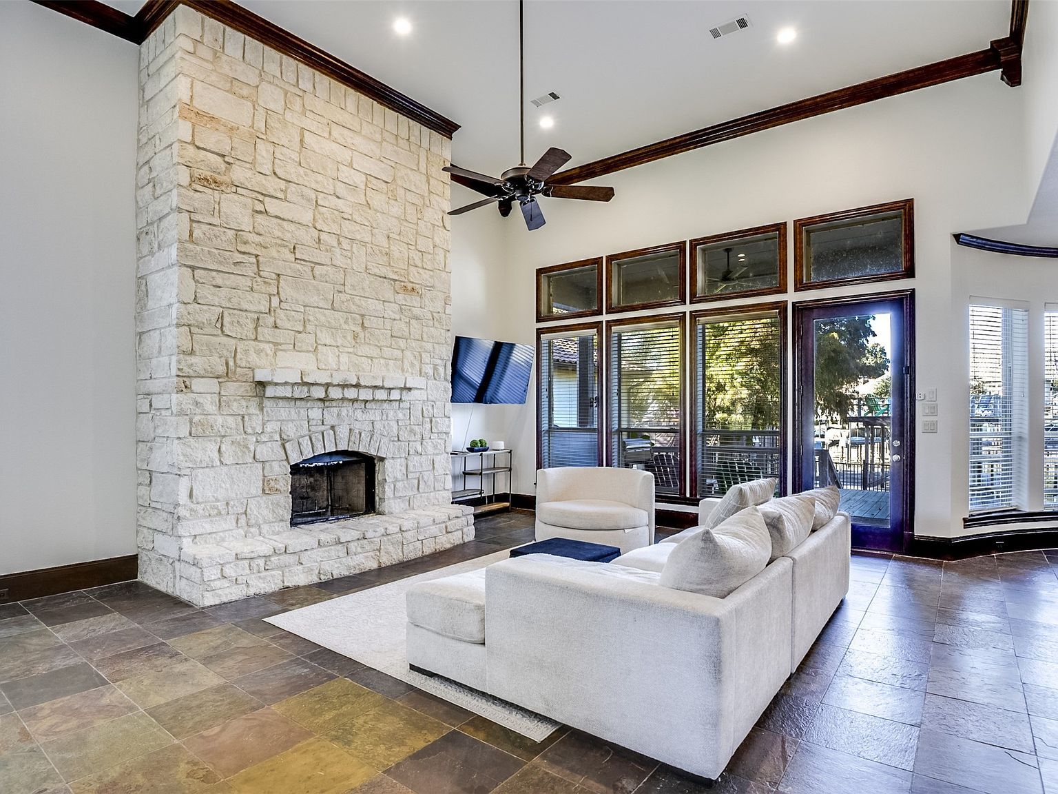 216 Hide A Way Dr Mabank, TX 75156 - Thumbnail 5