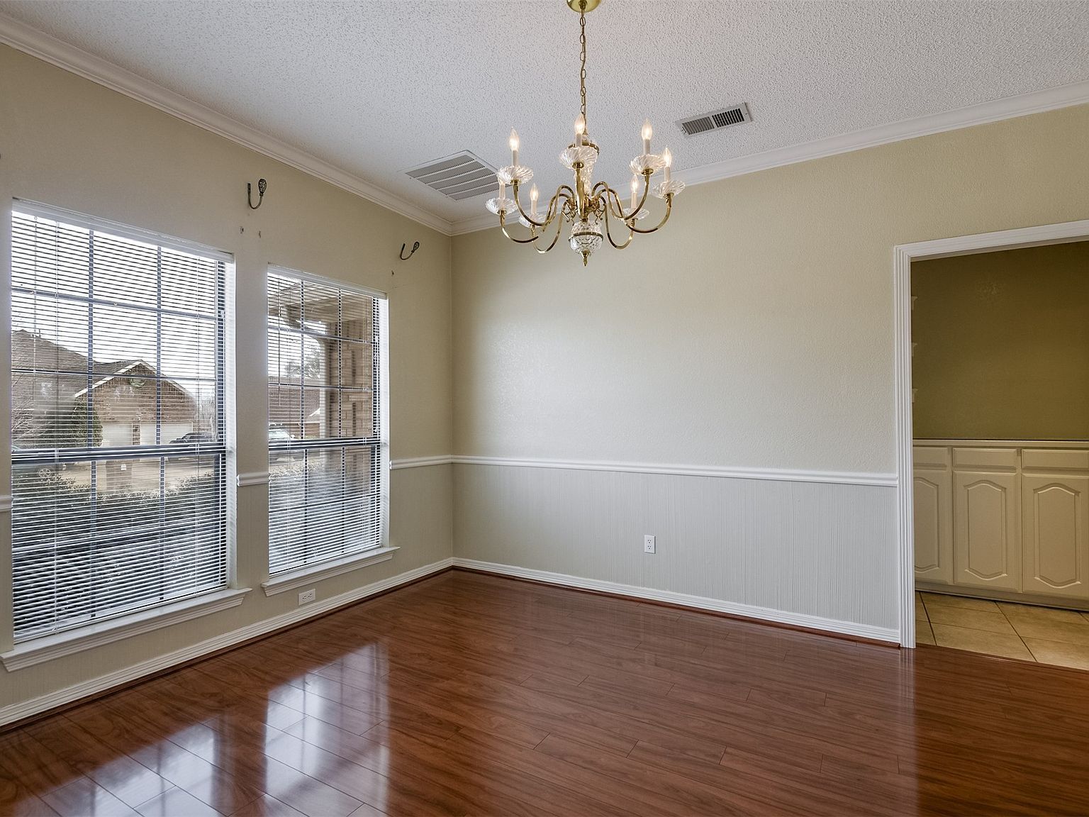 527 Gingerbread Ln Waxahachie, TX 75165 - Thumbnail 5