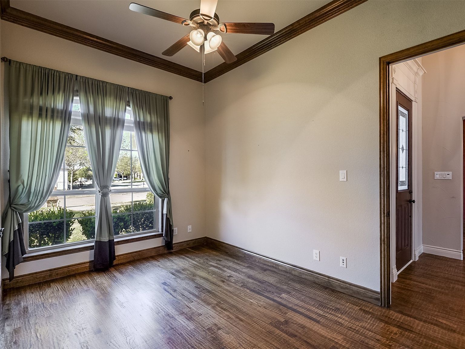 101 Tee Side Dr Waxahachie, TX 75165 - Thumbnail 5