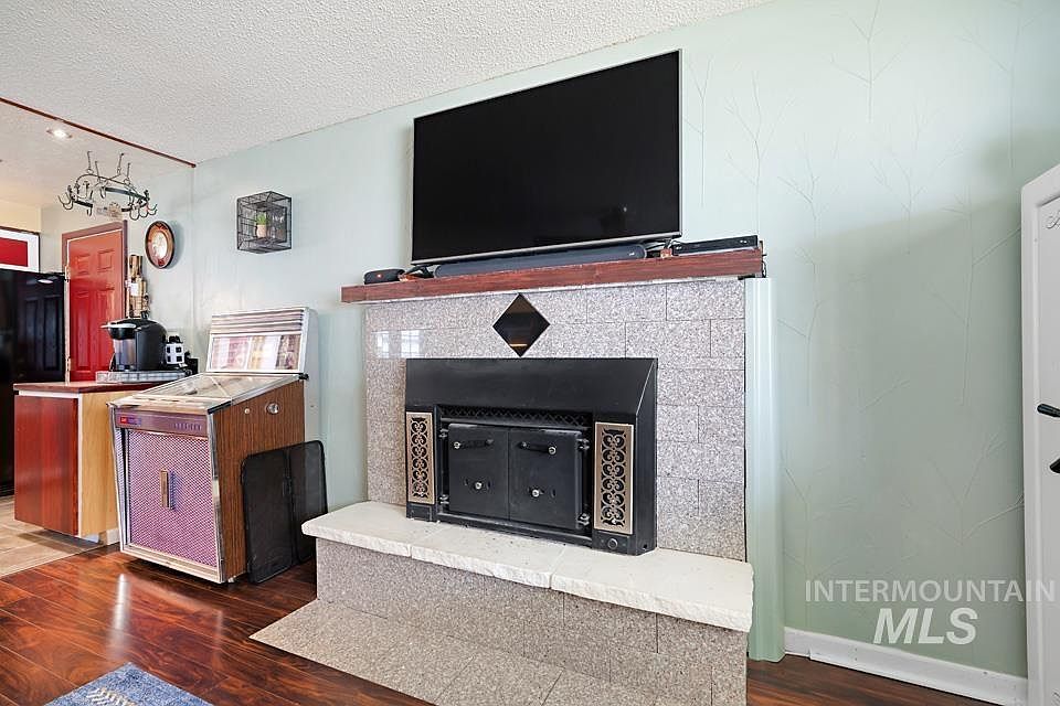 1304 S Holly St Nampa, ID 83686 - Thumbnail 5