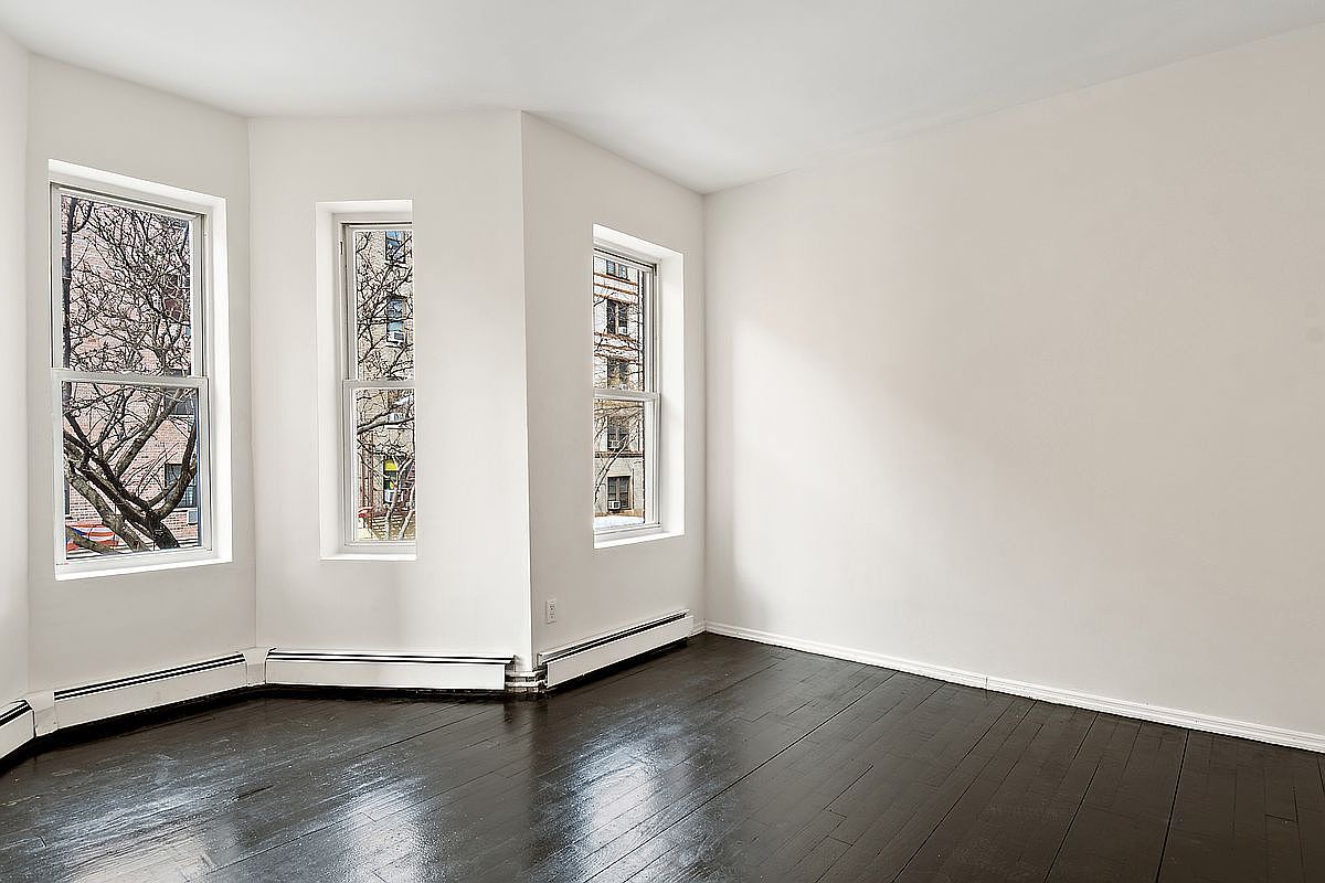 2308 Morris Ave #Penthouse Bronx, NY 10468 - Thumbnail 5