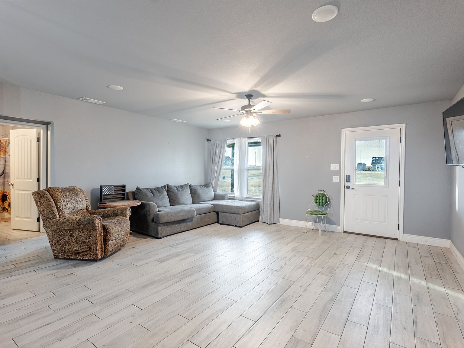 945 Erwin Rd Poolville, TX 76487 - Thumbnail 5