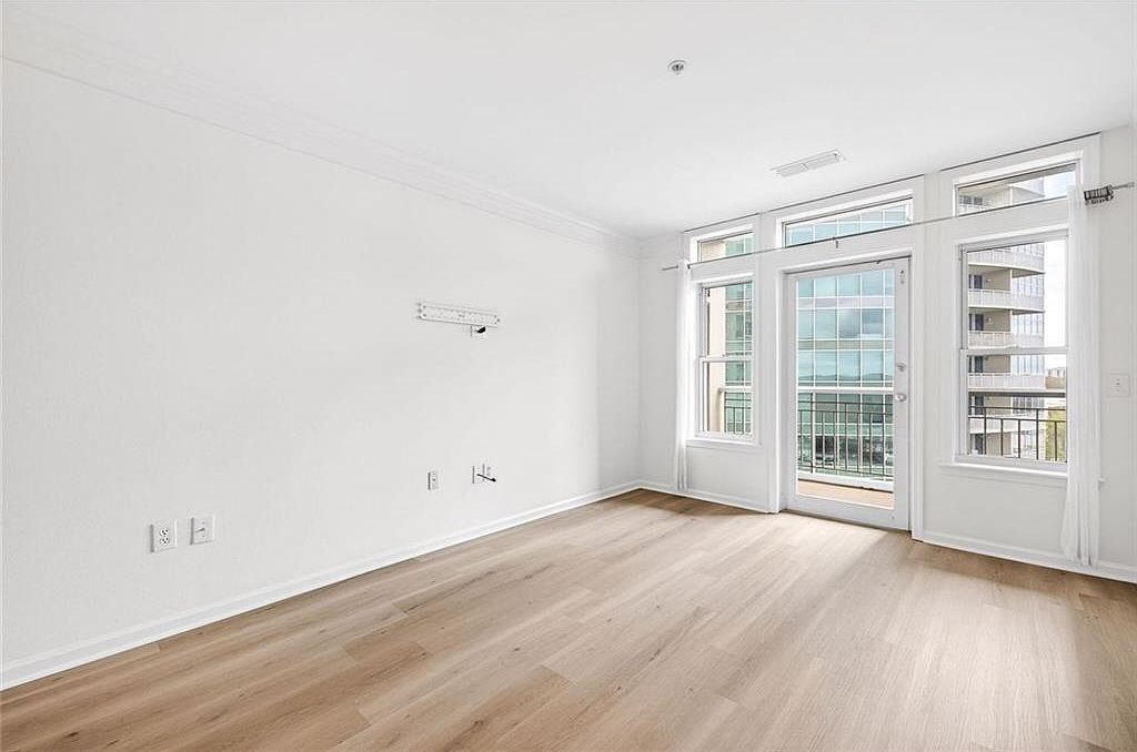 3334 Peachtree Rd NE APT 905 Atlanta, GA 30326 - Thumbnail 5