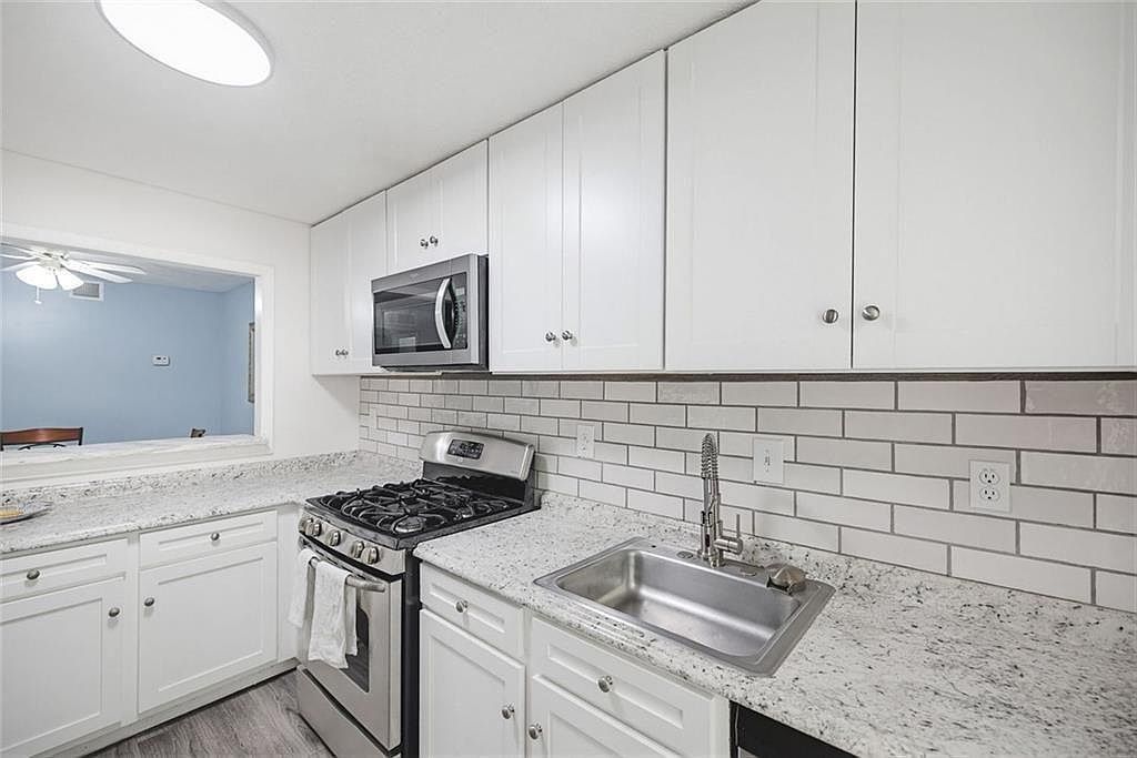 703 Woodcliff Dr Sandy Springs, GA 30350 - Thumbnail 5