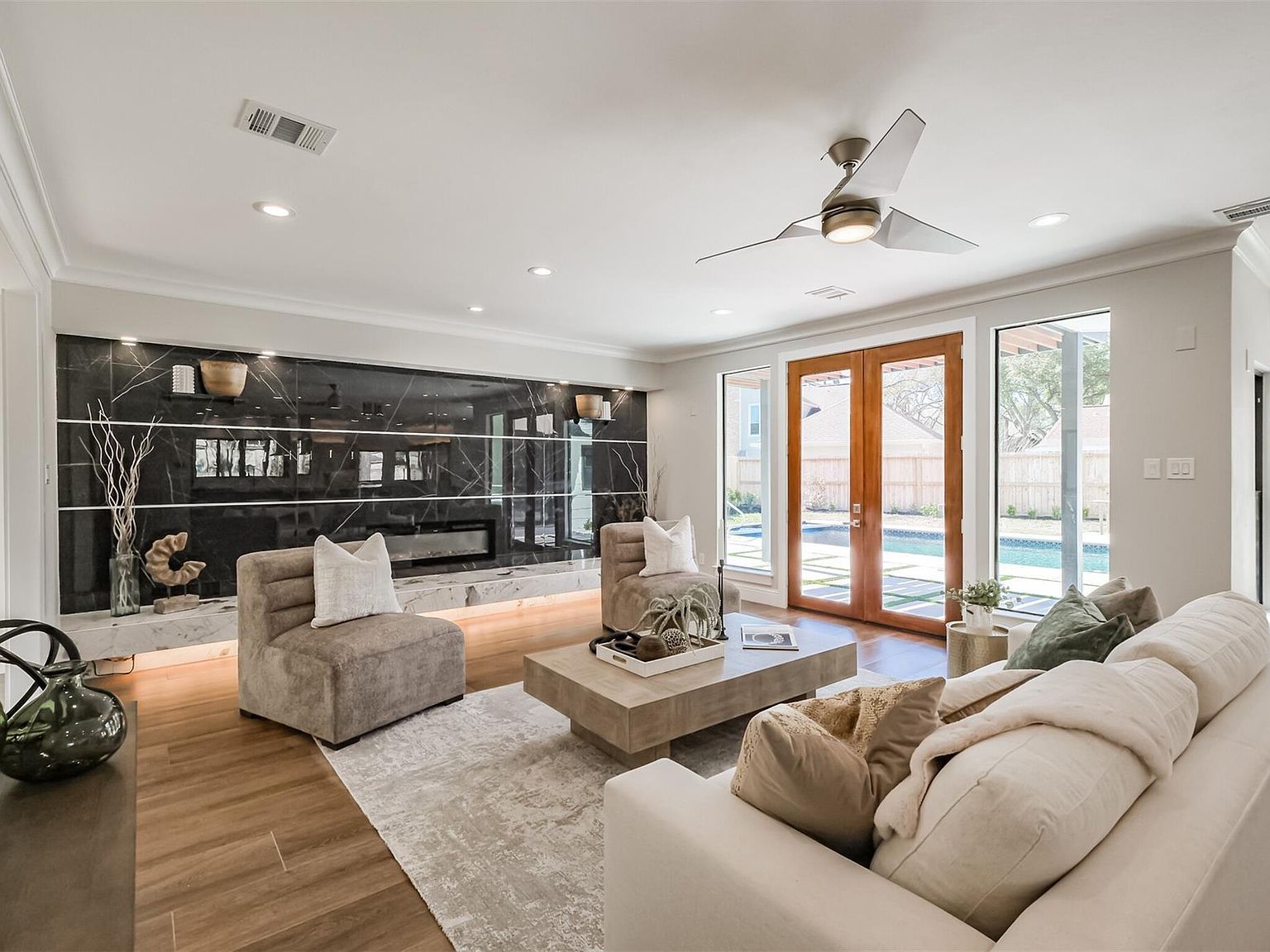 502 Lee Shore Ln Houston, TX 77079 - Thumbnail 5