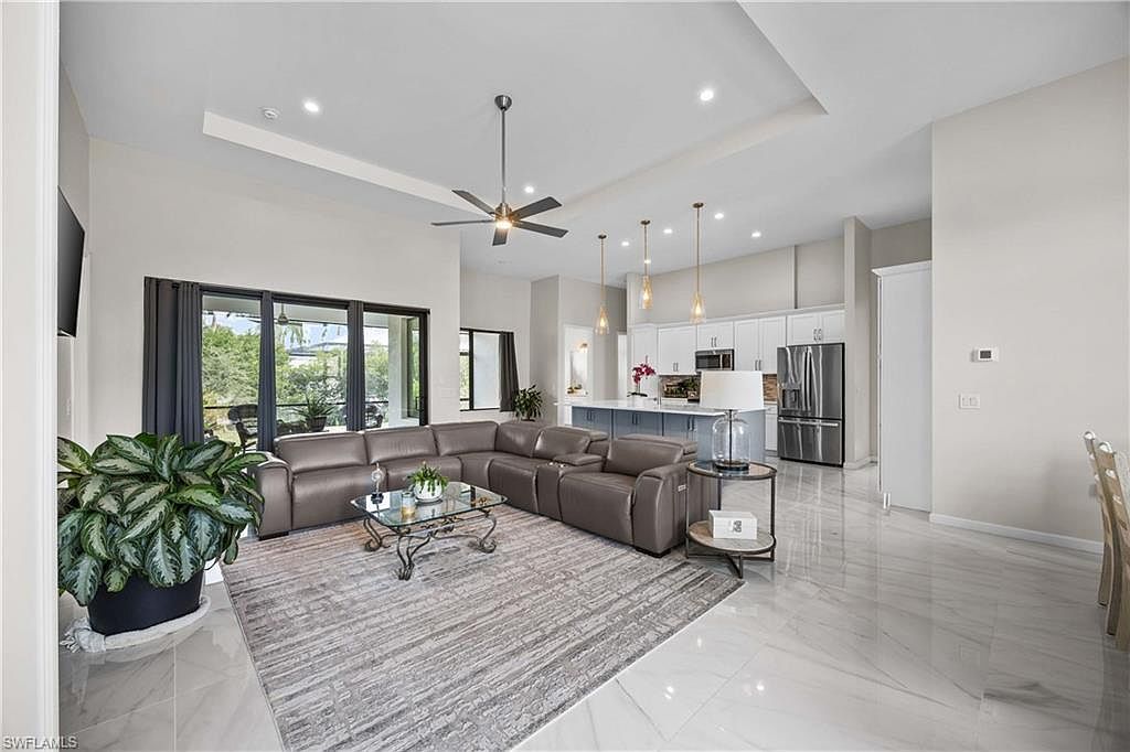 27025 Belle Rio Dr Bonita Springs, FL 34135 - Thumbnail 5