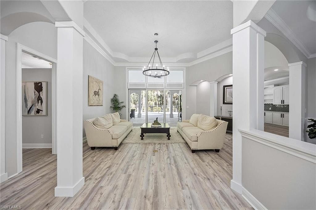 4075 1st Ave SW Naples, FL 34119 - Thumbnail 5