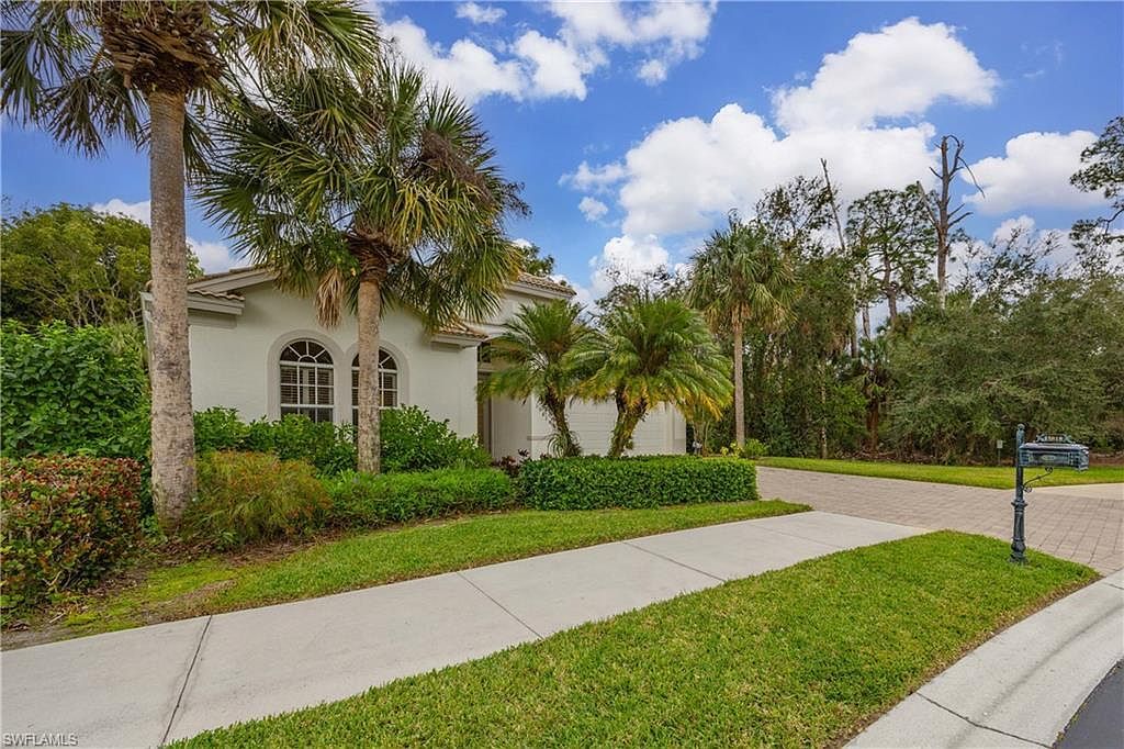15818 Delaplata Ln Naples, FL 34110 - Thumbnail 5