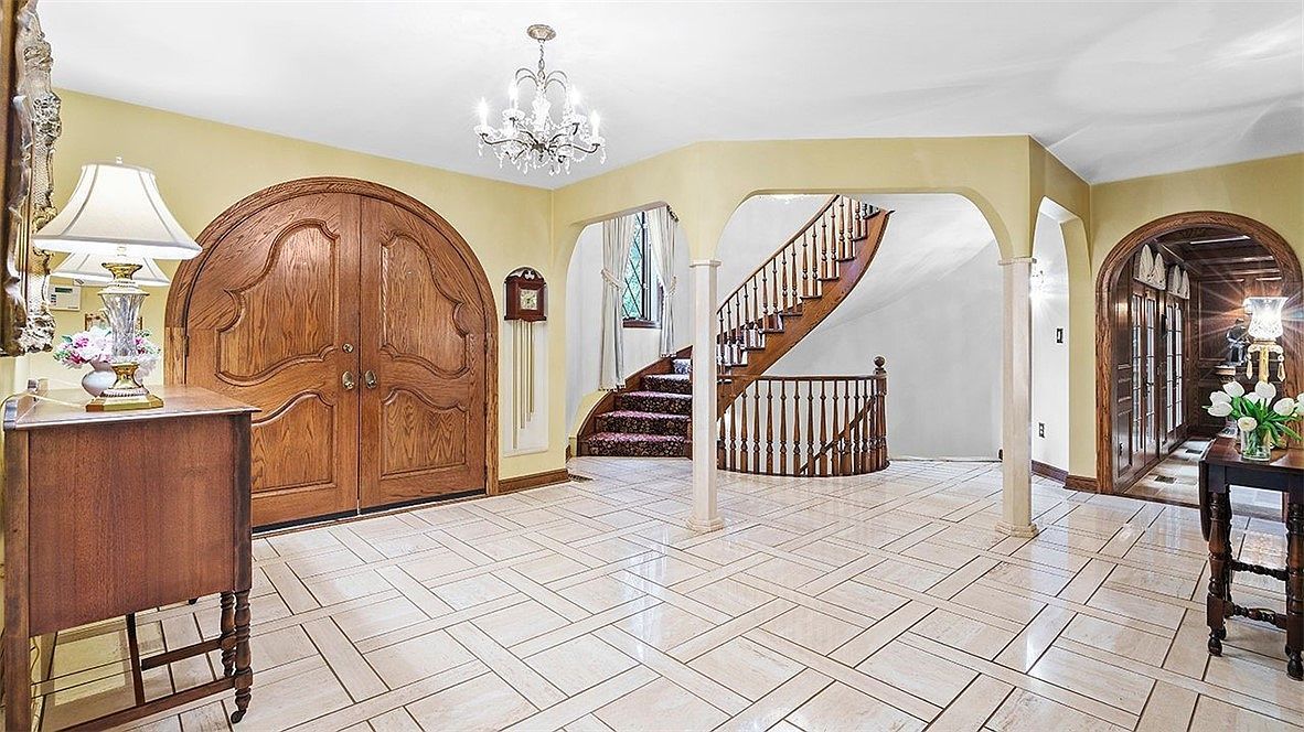 613 Lincoln Rd Bradfordwoods, PA 15015 - Thumbnail 5