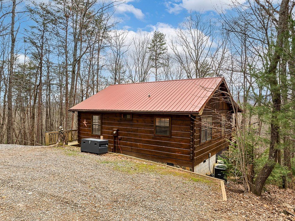 1350 Cherry Lake Dr Blue Ridge, GA 30513 - Thumbnail 5