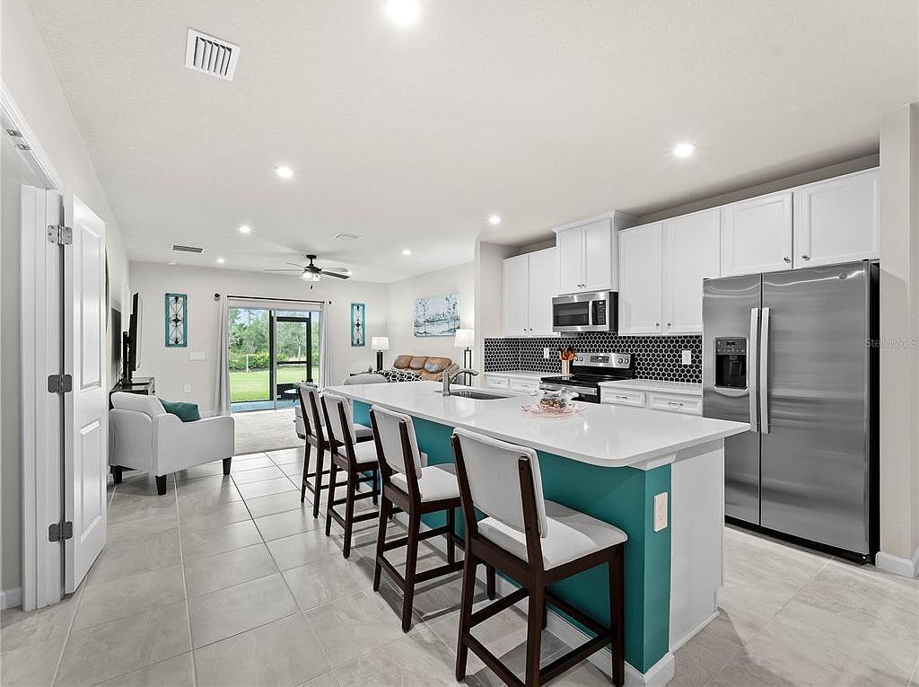 1982 W Palms Dr Port Charlotte, FL 33953 - Thumbnail 5