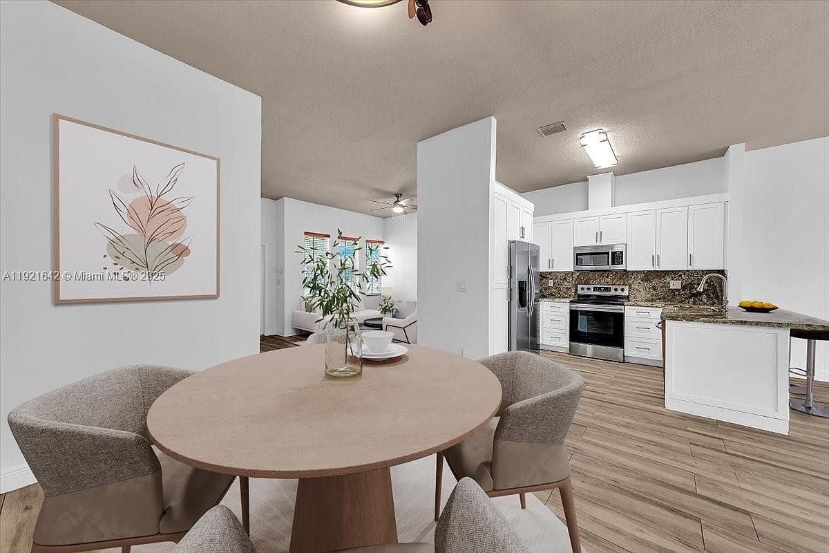 16283 SW 83rd St Miami, FL 33193 - Thumbnail 5