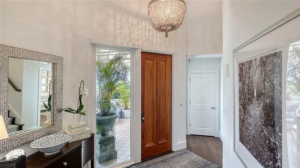 340 Gulf Of Mexico Dr APT 136 Longboat Key, FL 34228 - Thumbnail 5