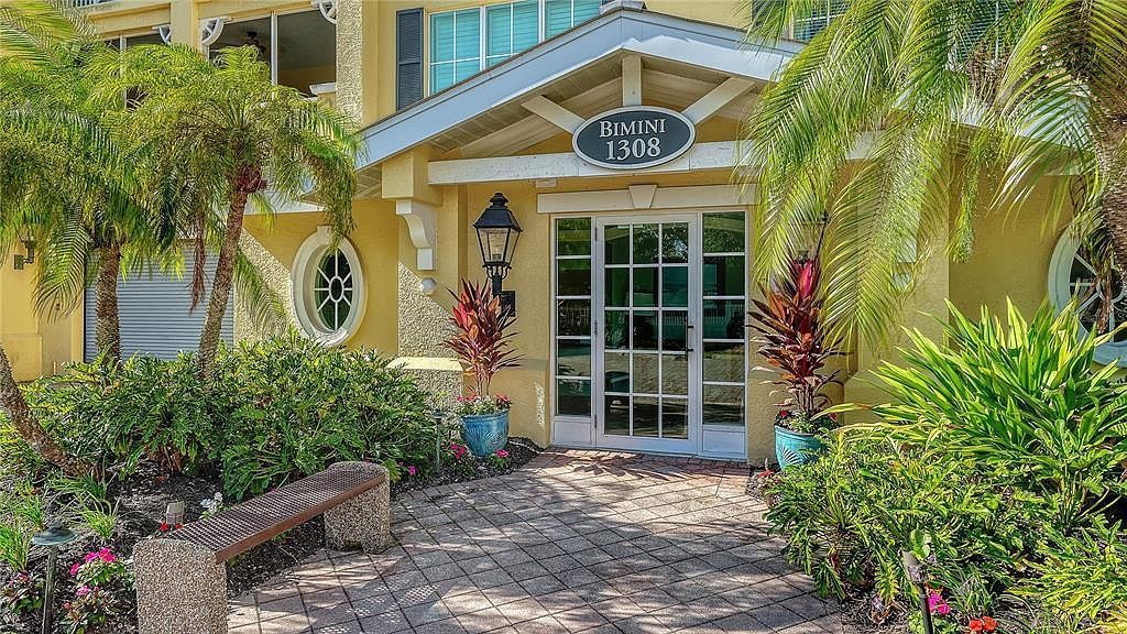 1308 Old Stickney Point Rd #W23 Sarasota, FL 34242 - Thumbnail 5