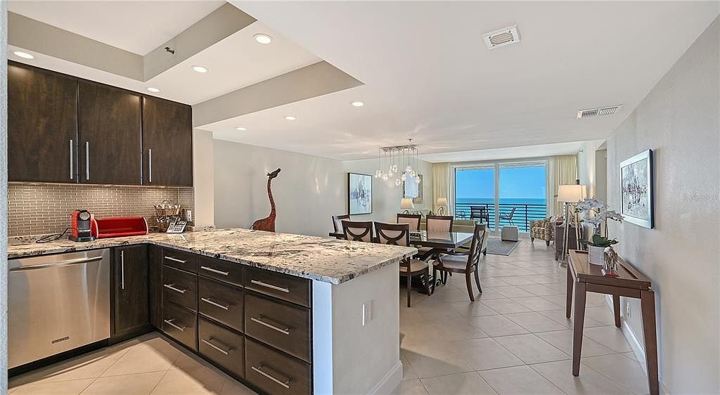 1145 Gulf Of Mexico Dr Unit 503 Longboat Key, FL 34228 - Thumbnail 5