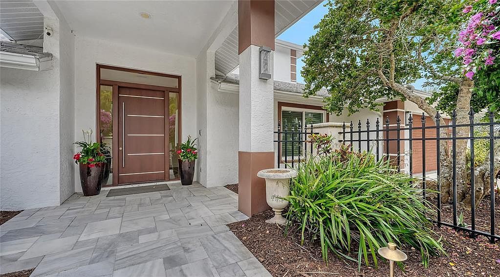 7689 Cove Ter Sarasota, FL 34231 - Thumbnail 5