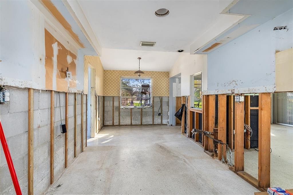 3000 Wisteria Pl Punta Gorda, FL 33950 - Thumbnail 5