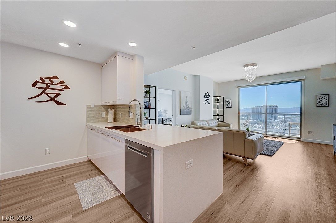 200 W Sahara Ave Unit 2307 Las Vegas, NV 89102 - Thumbnail 5