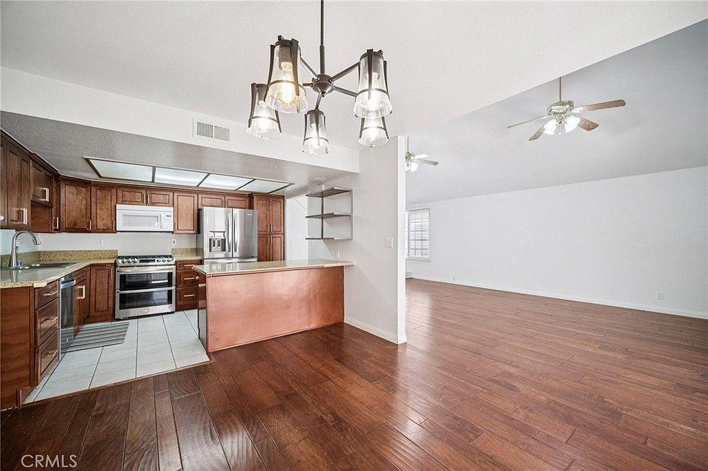 22810 Rio Chico Dr Santa Clarita, CA 91354 - Thumbnail 5