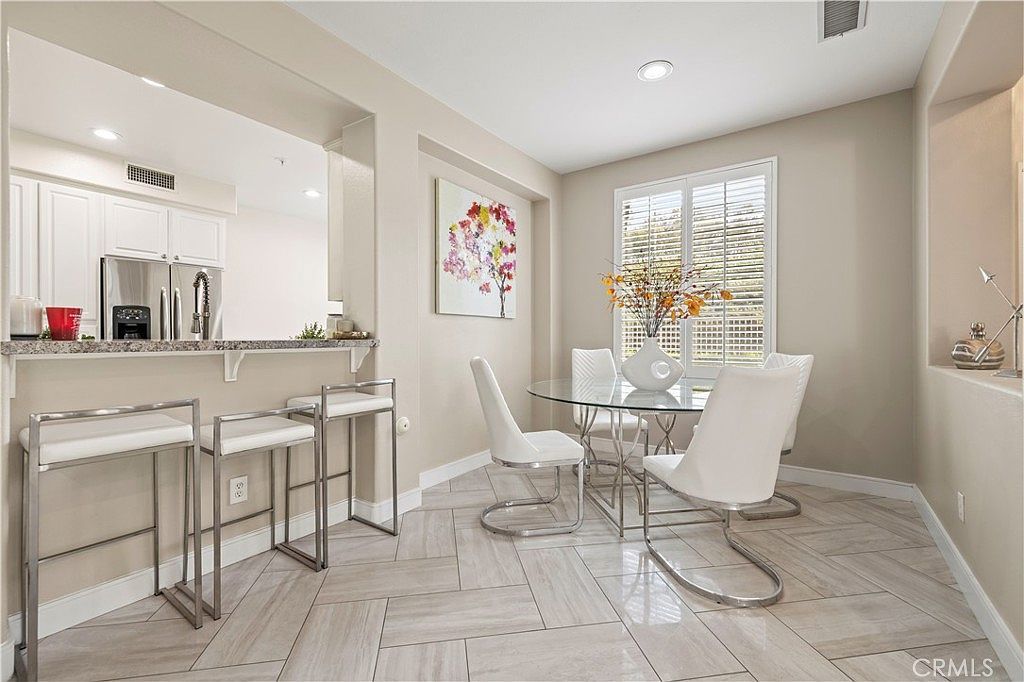 23402 Abbey Glen Pl Valencia, CA 91354 - Thumbnail 5