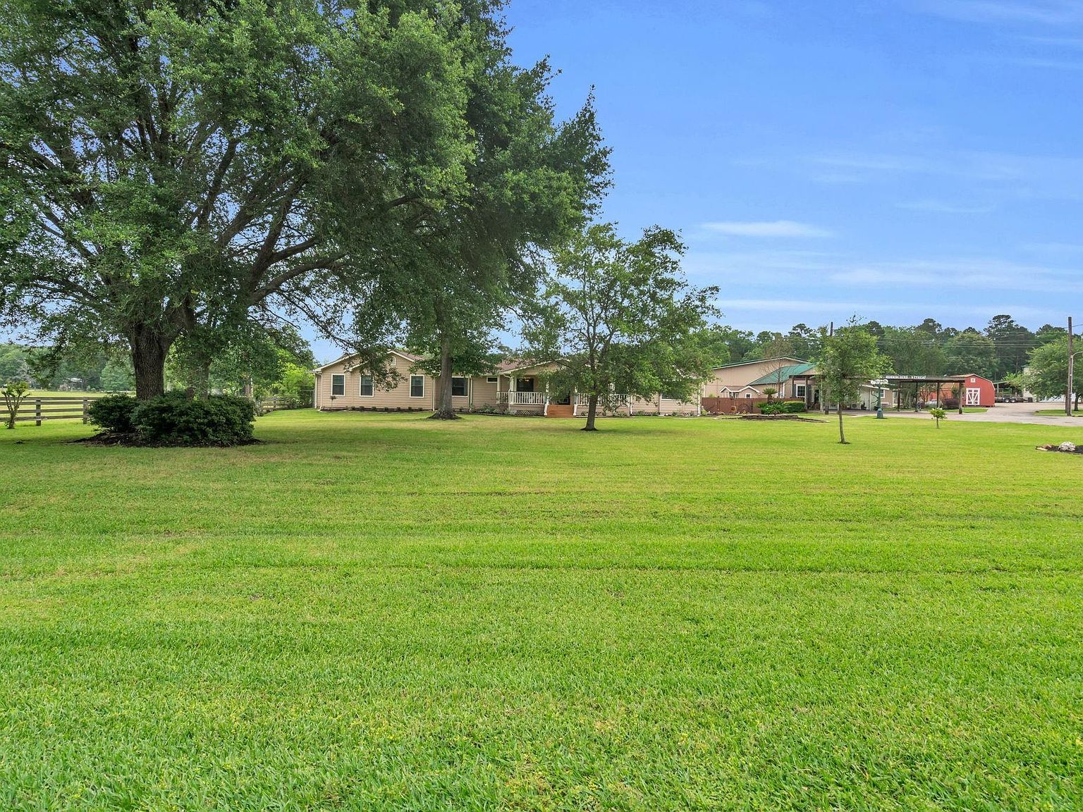103 Roundabout Ln Huntsville, TX 77320 - Thumbnail 5