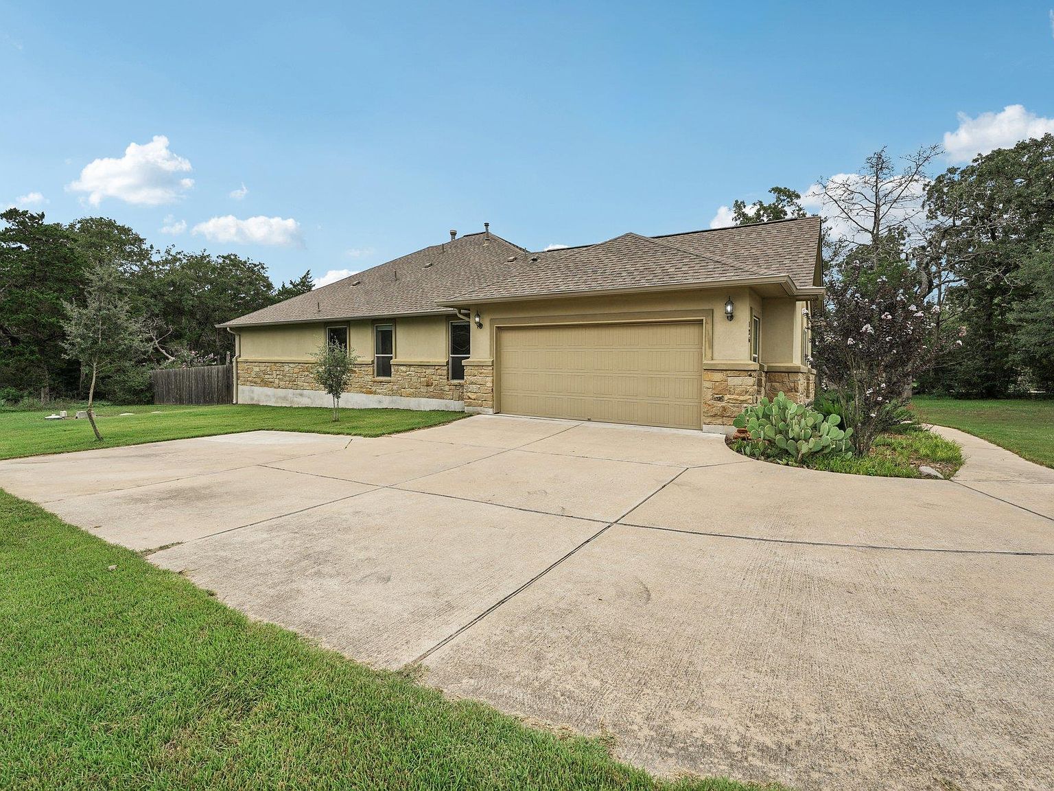 126 Spanish Trl Bastrop, TX 78602 - Thumbnail 5