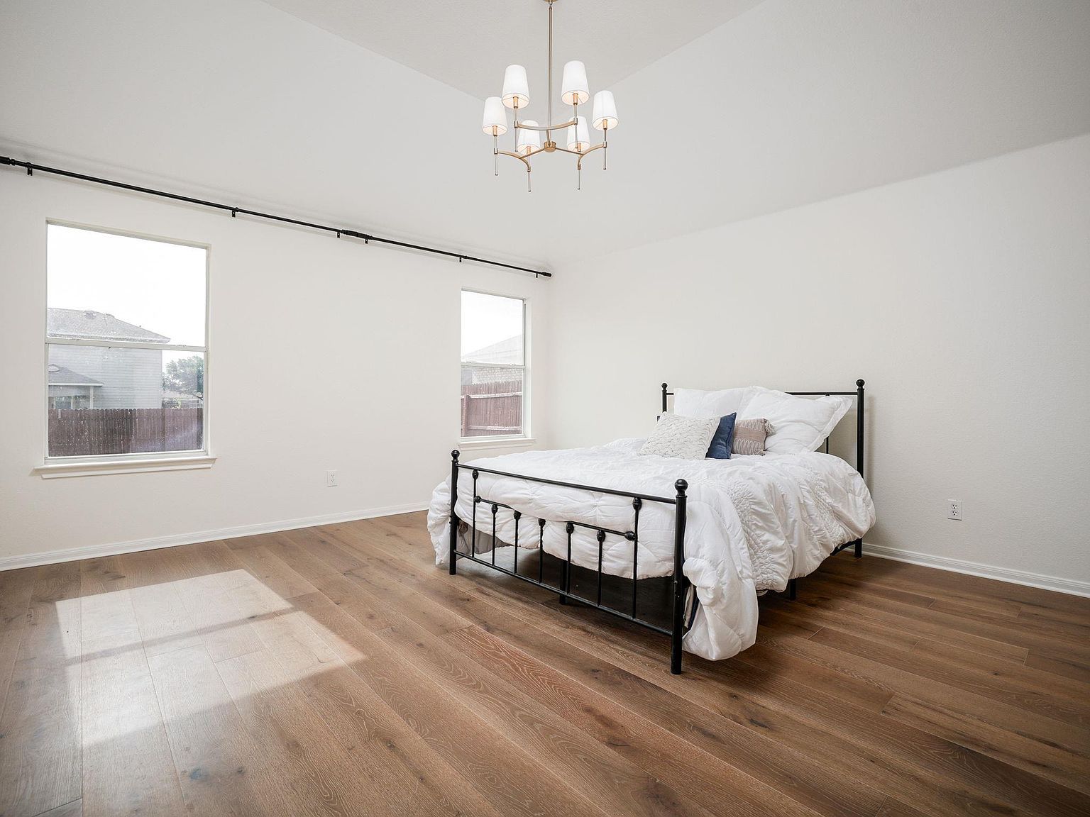 204 Caliber Cv Bastrop, TX 78602 - Thumbnail 5